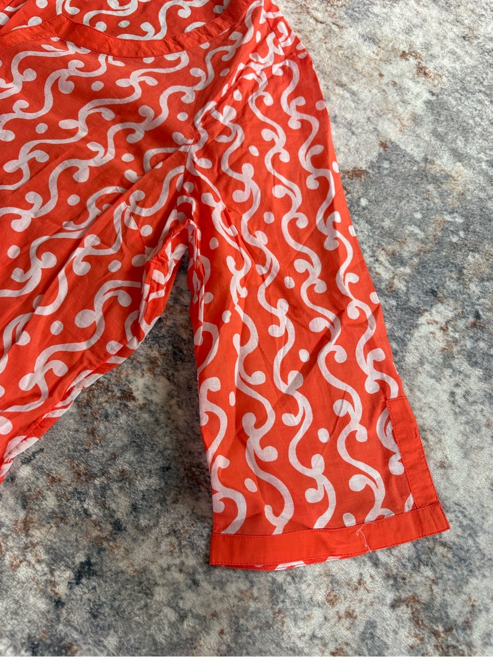 Women's Red Patterned Split-Neck Top - Picture 3 of 3